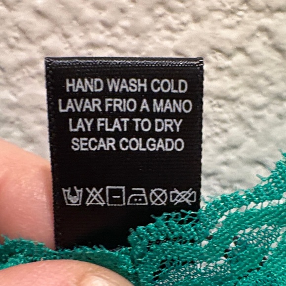 Bozzolo Teal Lace Trim Camisole NWOT! - Picture 3 of 4